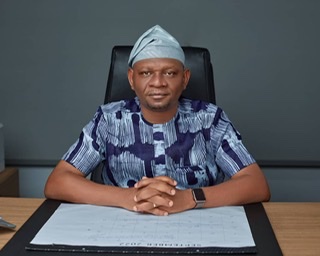 Dr. Olumuyiwa Aina