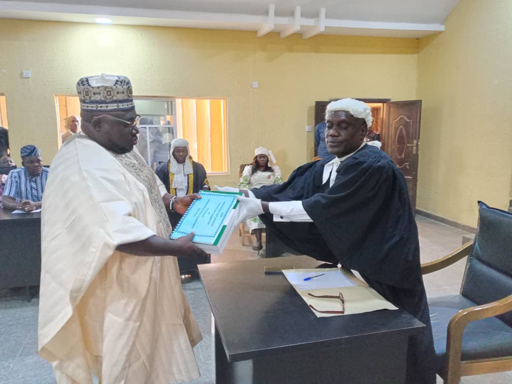 The Executive Chairman of Kabba/Bunu Local Government Area, Hon (Barr.) Zacchaeus Dare Michael, on Tuesday, presented a proposed budget estimate of N6,518,868,540 to the Council Legislative Arm for consideration and approval.