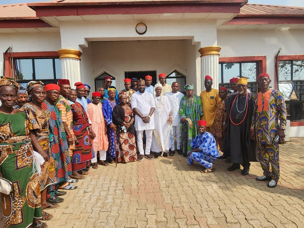 Iyara Community Visits Ijumu Executive Chairman, Alhaji Ibrahim Haruna -Discusses Pressing Issues relating to Security, Zango market, Local Government shops in iyara market, overall growth and development of Iyara community